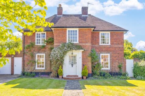 Guessens Road, Welwyn Garden City... 5 bed detached house for sale
