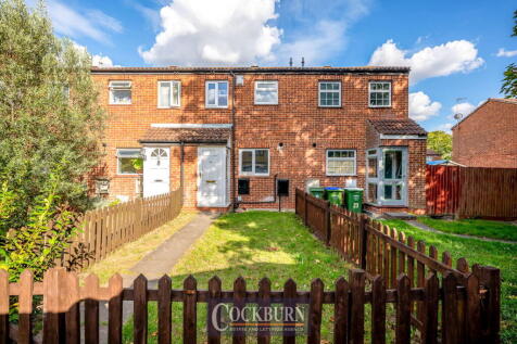 Kingfisher Close, Thamesmead, SE28 2 bed terraced house for sale