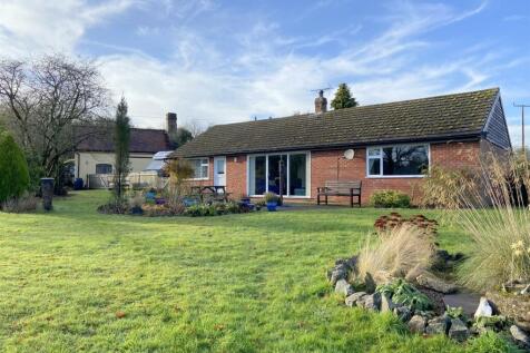 3 bedroom detached bungalow for sale