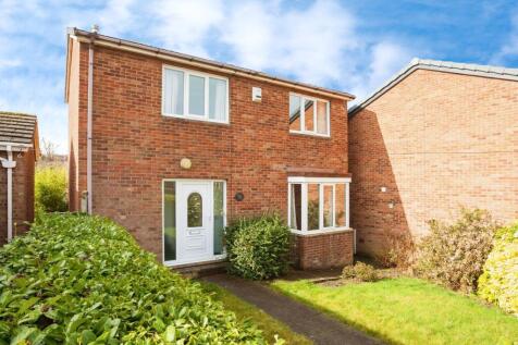 Redruth Drive, West Yorkshire WF6 3 bed detached house for sale