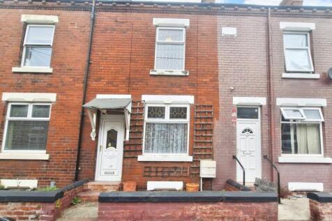 Hudswell Street, West Yorkshire WF1 2 bed terraced house for sale