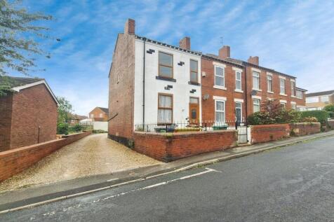 Bolus Lane, West Yorkshire WF1 3 bed end of terrace house for sale