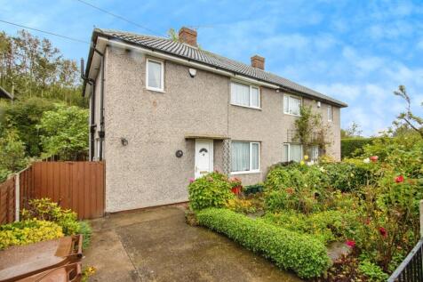 Regina Crescent, Wakefield WF4 3 bed semi