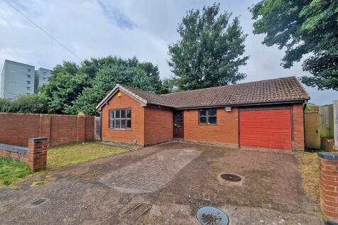 2 bedroom detached bungalow for sale