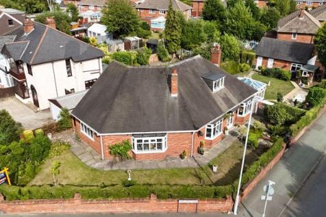 5 bedroom detached bungalow for sale