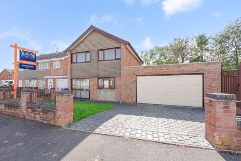 Chilworth Avenue, Ashmore Park... 3 bed detached house for sale