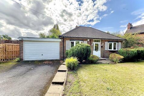 Manor Road, PENN, WOLVERHAMPTON, WV4 5PY 2 bed bungalow for sale