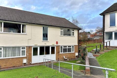 Sutton Court, ETTINGSHALL PARK, WV4 6QW 1 bed flat for sale