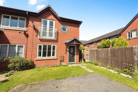 3 bedroom semi-detached house for sale