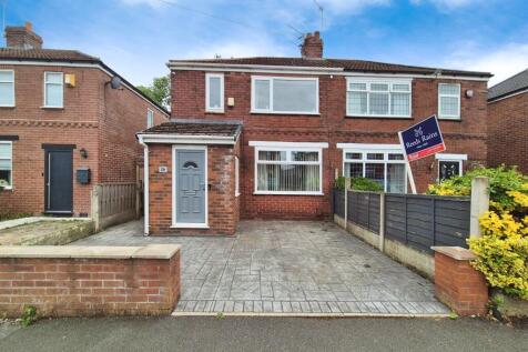 Dalkeith Road, Greater Manchester SK5 3 bed semi