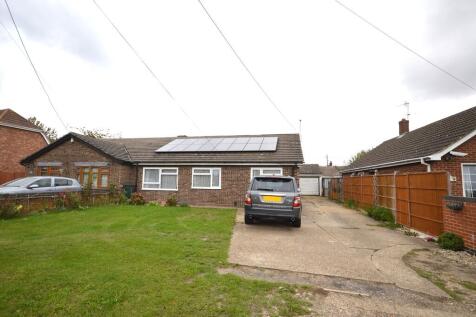 3 bedroom semi-detached bungalow for sale