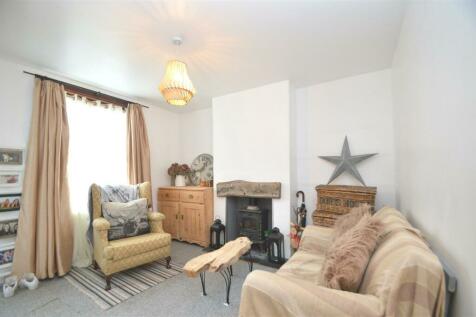 1 bedroom semi-detached house for sale