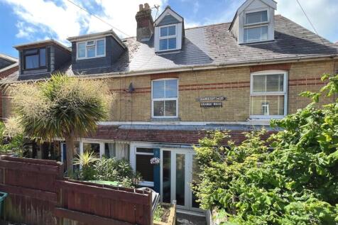 Grange Road, East Cowes 3 bed terraced house for sale