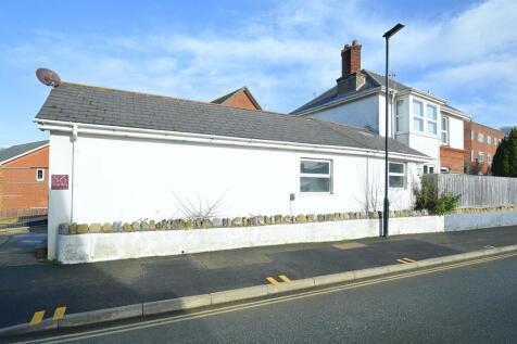 CASH BUYERS ONLY * SHANKLIN 1 bed ground floor flat for sale