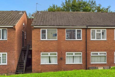 2 bedroom maisonette for sale