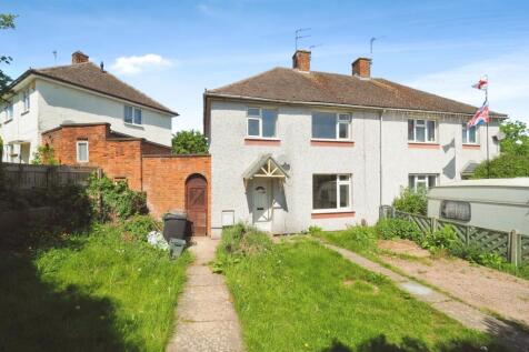 Alan Moss Road, Loughborough... 3 bed semi