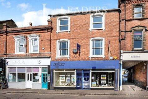 Terraced house for sale