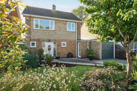 Kirkstone Drive, Loughborough... 3 bed detached house for sale