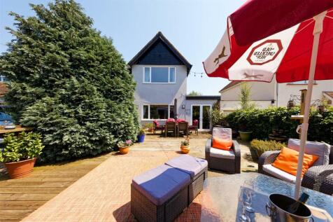 Cherry Garden Avenue, Folkestone 5 bed detached house for sale