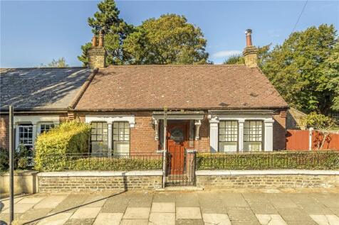 Nadine Street, Charlton, SE7 2 bed bungalow for sale