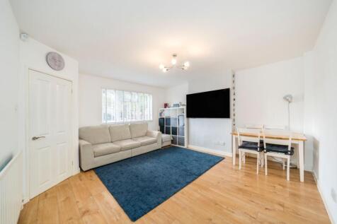 Hornfair Road, Charlton, SE7 3 bed terraced house for sale
