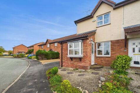 Bluebell Close, Huntington, CH3 2 bed terraced house for sale