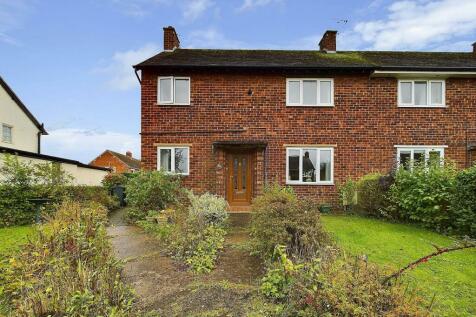 3 bedroom semi-detached house for sale