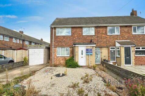 3 bedroom semi-detached house for sale