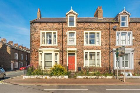 Curzon Street, Maryport CA15 6 bed end of terrace house for sale