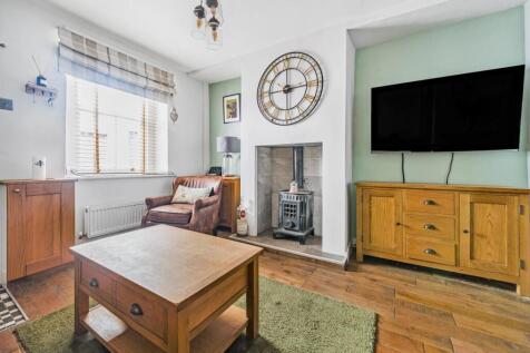 High Sand Lane, Cockermouth CA13 2 bed cottage for sale