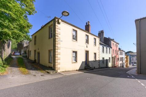 Castlegate, Cockermouth CA13 4 bed end of terrace house for sale