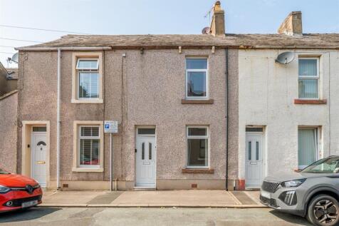 Harcourt Street, Workington CA14 2 bed terraced house for sale