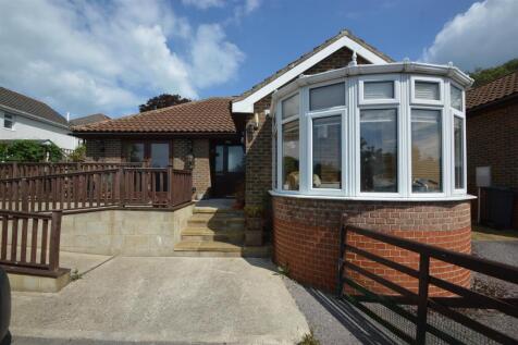HAYLANDS, RYDE 3 bed detached bungalow for sale
