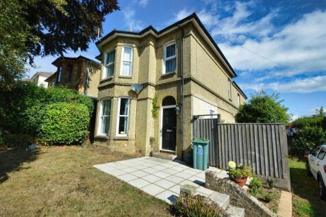 CENTRAL RYDE 5 bed detached house for sale