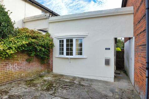 CENTRAL RYDE 1 bed detached bungalow for sale