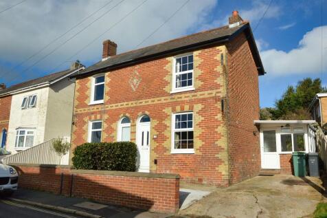 2 bedroom semi-detached house for sale