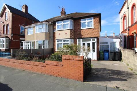 Seabank Road, Denbighshire LL18 3 bed semi