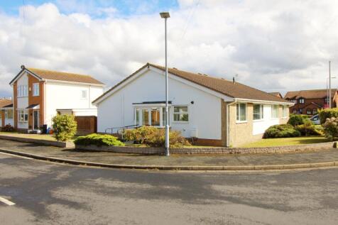 Laburnum Drive, Denbighshire LL18 2 bed bungalow for sale