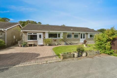 Three Hills Close, Thrybergh... 4 bed bungalow for sale