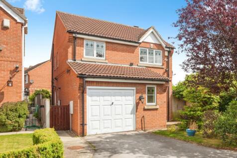 Chepstow Drive, West Yorkshire LS10 3 bed detached house for sale