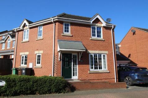 Murray Drive, West Yorkshire LS10 3 bed semi