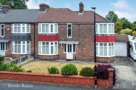 Homelands Road, Greater Manchester M33 3 bed semi