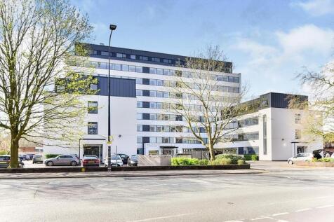Ashton Lane, Greater Manchester M33 2 bed apartment for sale