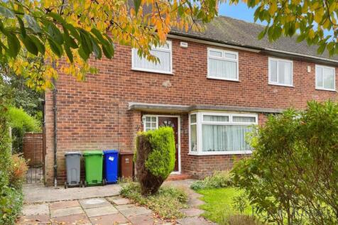 Welbury Road, Greater Manchester M23 3 bed semi