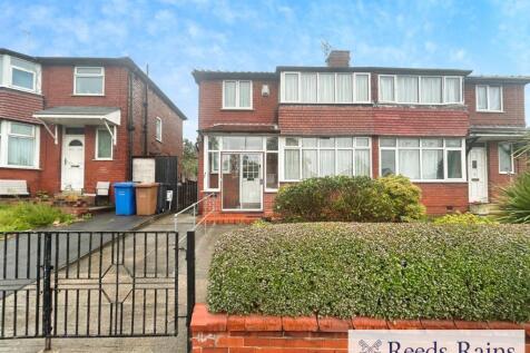 Langworthy Road, Greater Manchester M6 3 bed semi