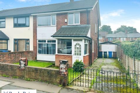 3 bedroom semi-detached house for sale