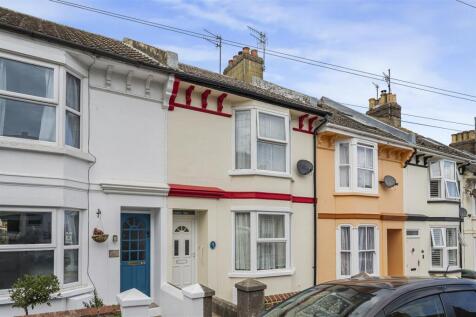 Lawes Avenue, Newhaven 3 bed terraced house for sale