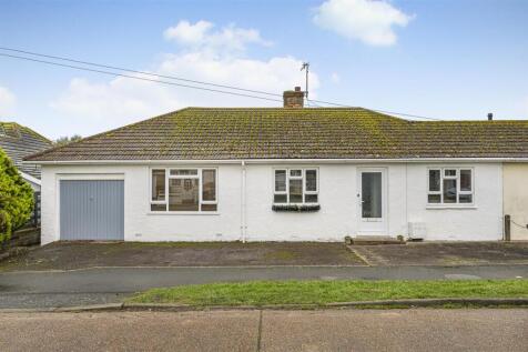 3 bedroom semi-detached bungalow for sale