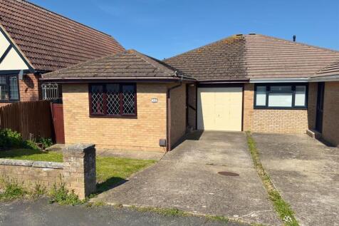 2 bedroom semi-detached bungalow for sale