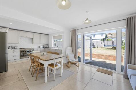 3 bedroom semi-detached bungalow for sale